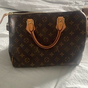 Louis Vuitton speedy